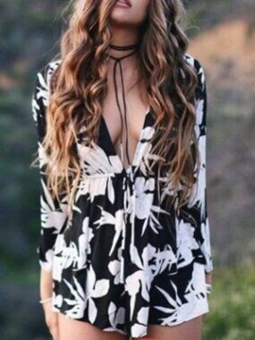 SHOW ME YOUR MUMU Floral Romper Lilly Collins Size Small